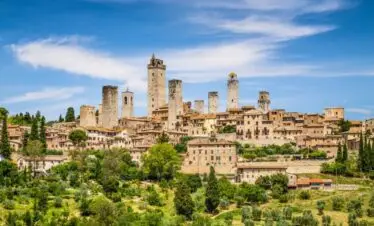 San Gimignano Village by limousine tour in chianti
